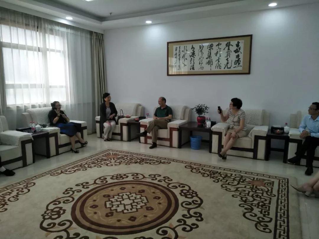 江蘇省僑商總會走進南通淘寶文化藝術(shù)品城